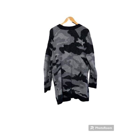 Torrid Camo Print Open-Front Cardigan Sweater Size 2 black gray - Picture 5 of 8